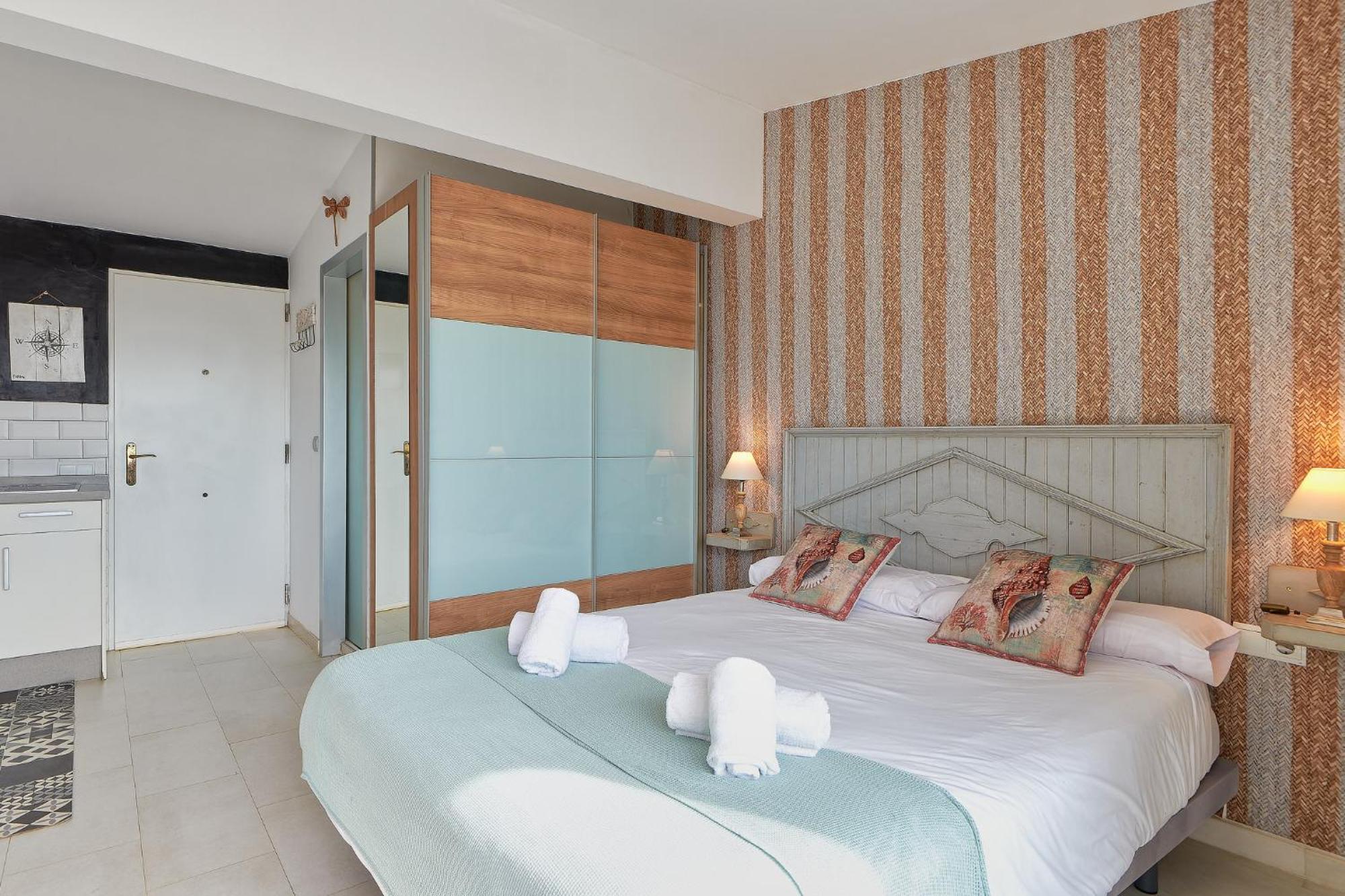 Pedregalejo Designe & Beach Malaga Bagian luar foto